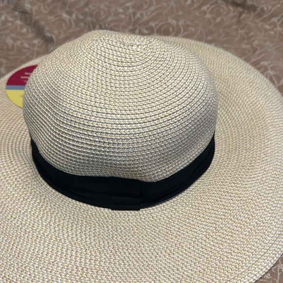 Solar Escape Woven Wide Brim UV Grasslands Hat with Chinstrap - Picture 2 of 9